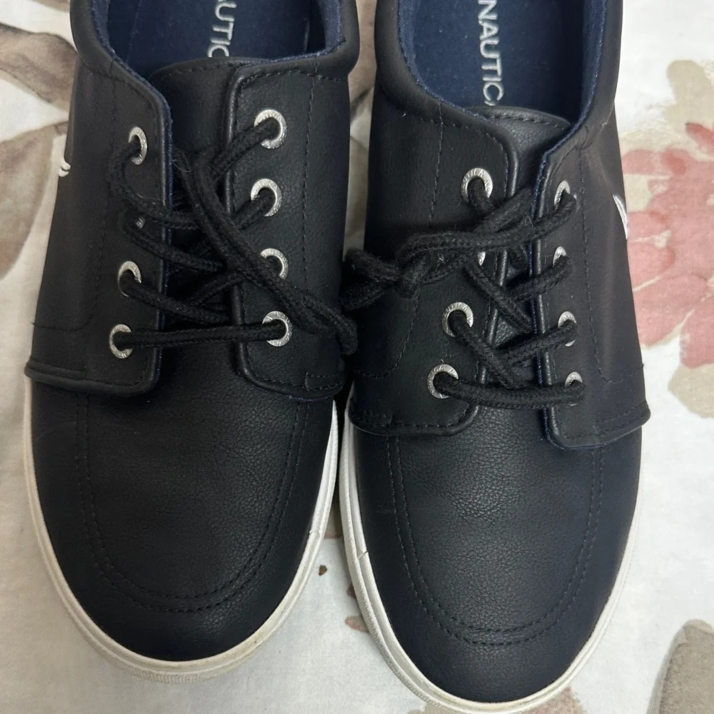 Nautica Women's Black and White Sneakers